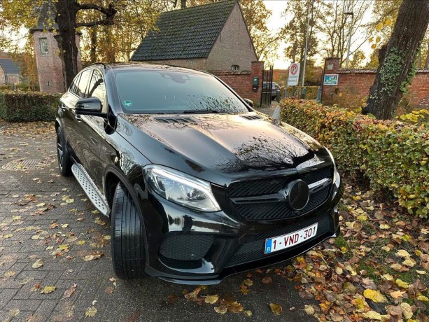 2019-mercedes-gle-coupe-43-amg-big-4