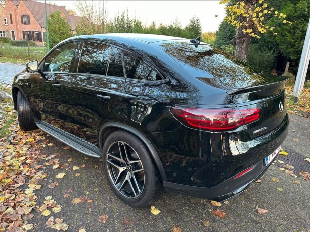 2019-mercedes-gle-coupe-43-amg-big-0