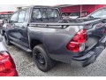 toyota-hilux-small-4