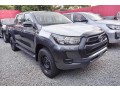 toyota-hilux-small-0