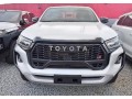 toyota-hilux-gr-sport-small-2