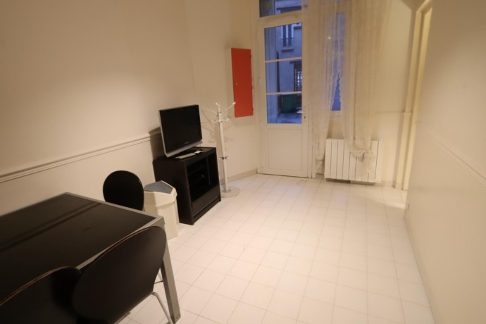 loue-studio-t1-meubles-refait-neuf-big-1