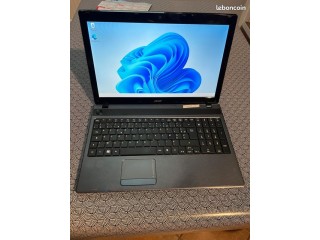 Vente un pc acer aspire 5735Z