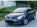 toyota-avensis-18i-147ch-automatique-small-0